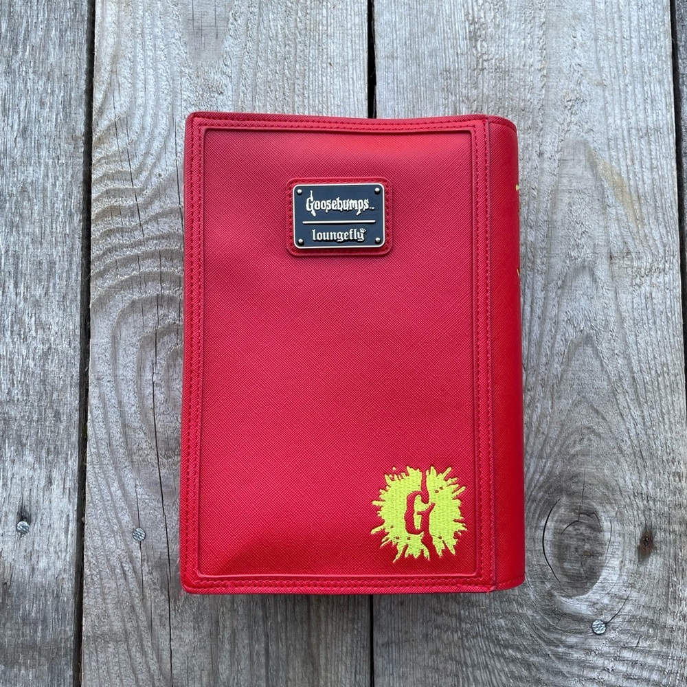 NWT Loungefly Goosebumps Book Purse - Picture 4 of 6